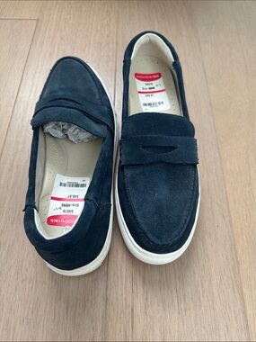 Kenneth Cole Reaction Navy Suede Slip-On Loafer